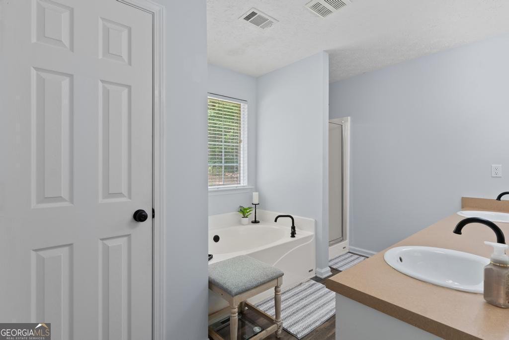 320 Cobb Court Hampton - 18