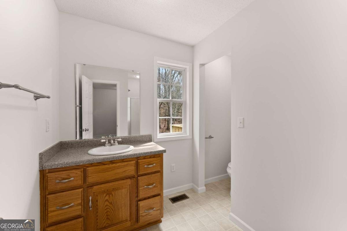 2215 Hwy 323 Gillsville - 1