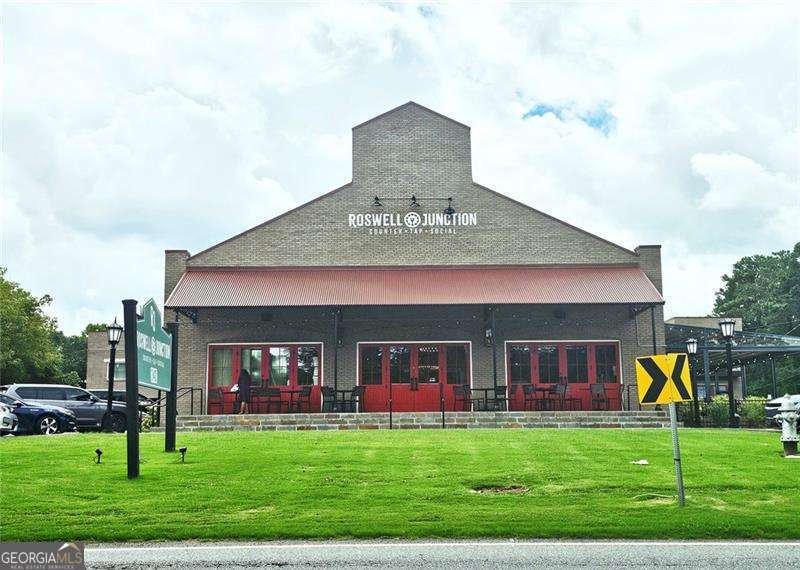 100 River Ridge Lane Roswell - 23