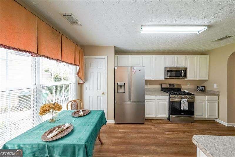 209 DIAMOND VALLEY Pass Canton - 12