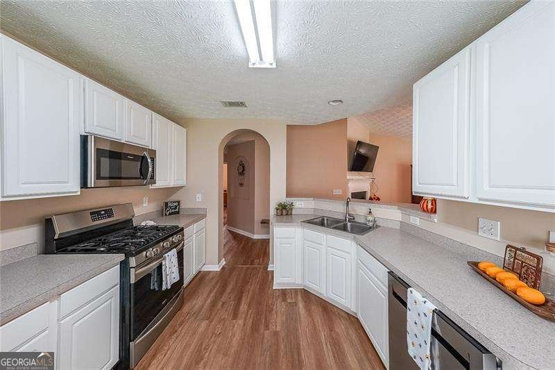 209 DIAMOND VALLEY Pass Canton - 13