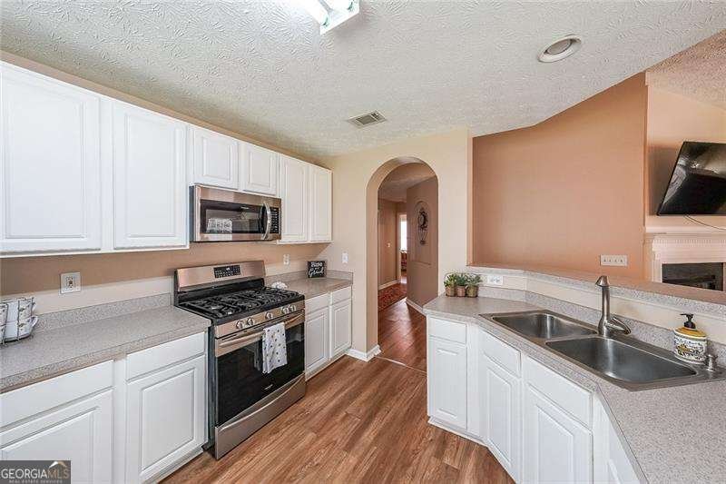 209 DIAMOND VALLEY Pass Canton - 14