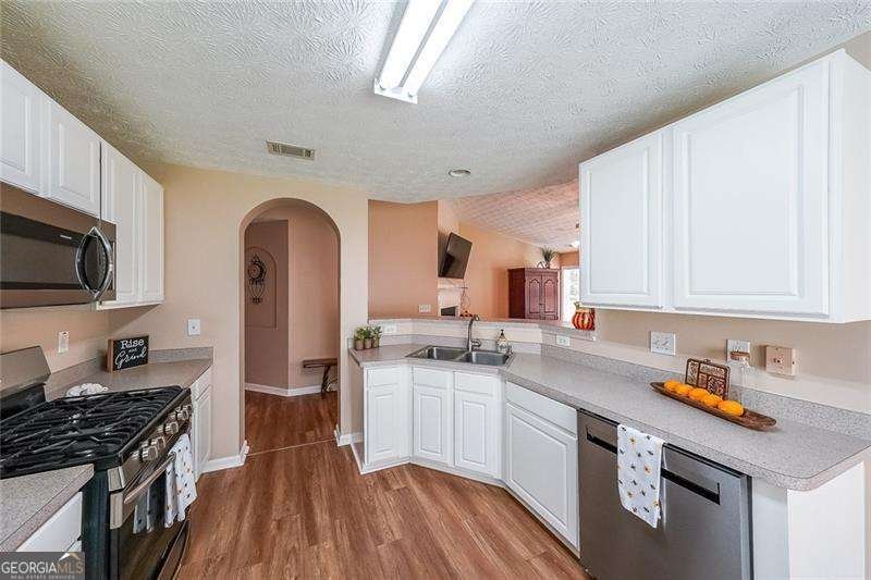 209 DIAMOND VALLEY Pass Canton - 15