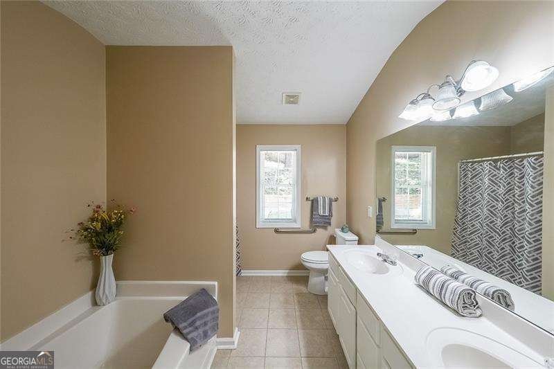 209 DIAMOND VALLEY Pass Canton - 24