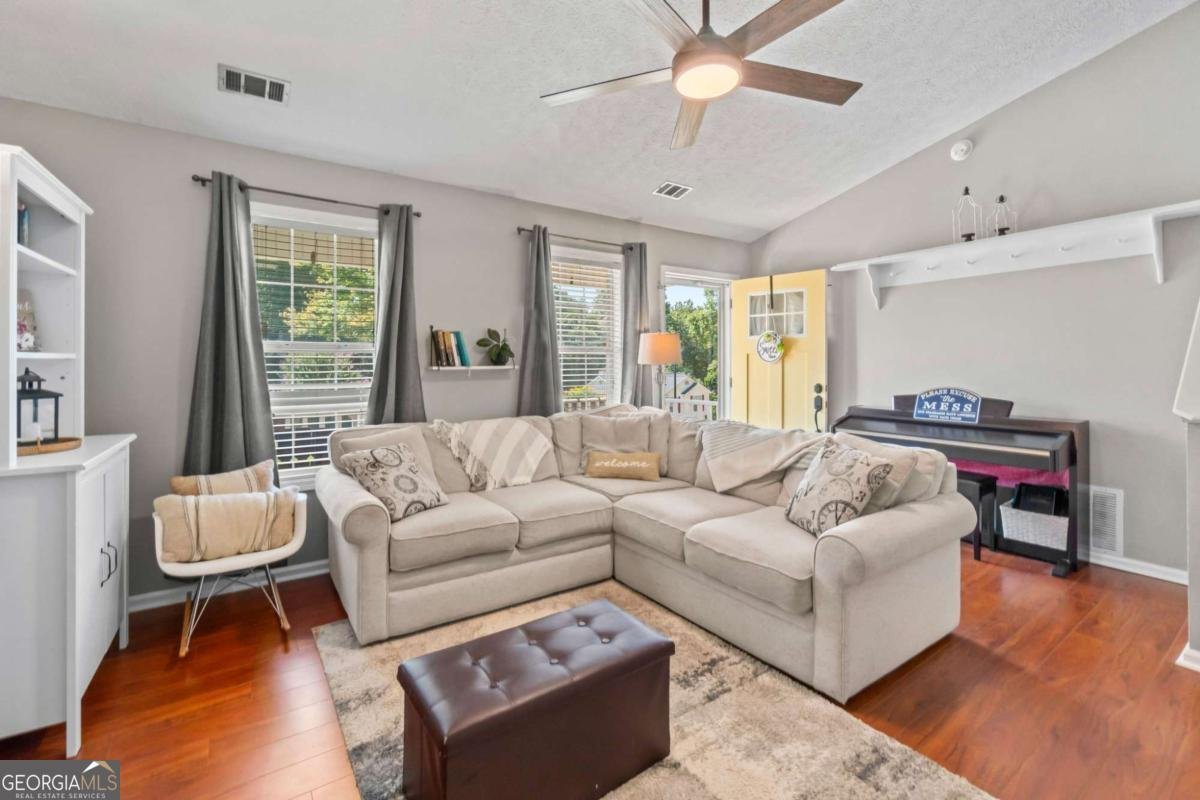 5306 Highpoint Road Flowery Branch - 5