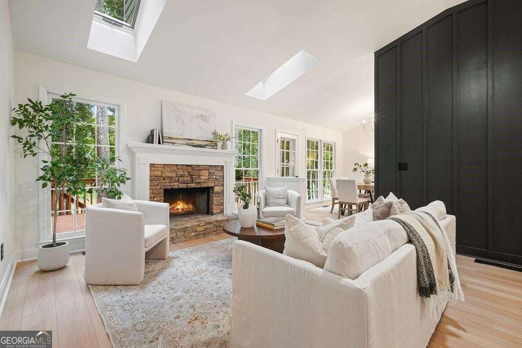 608 Wedgewood Drive Woodstock - 12