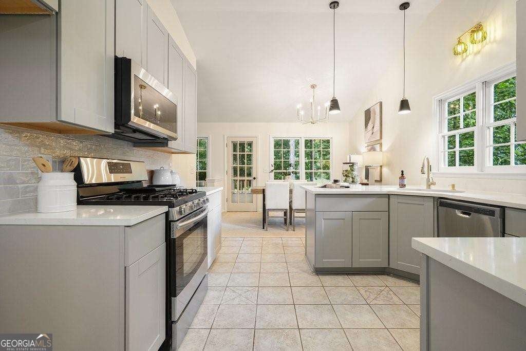 608 Wedgewood Drive Woodstock - 23