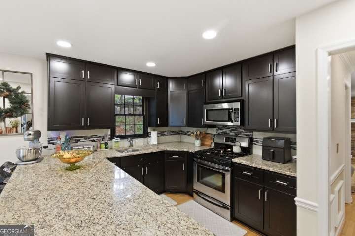 9156 Branch Valley Way Roswell - 2