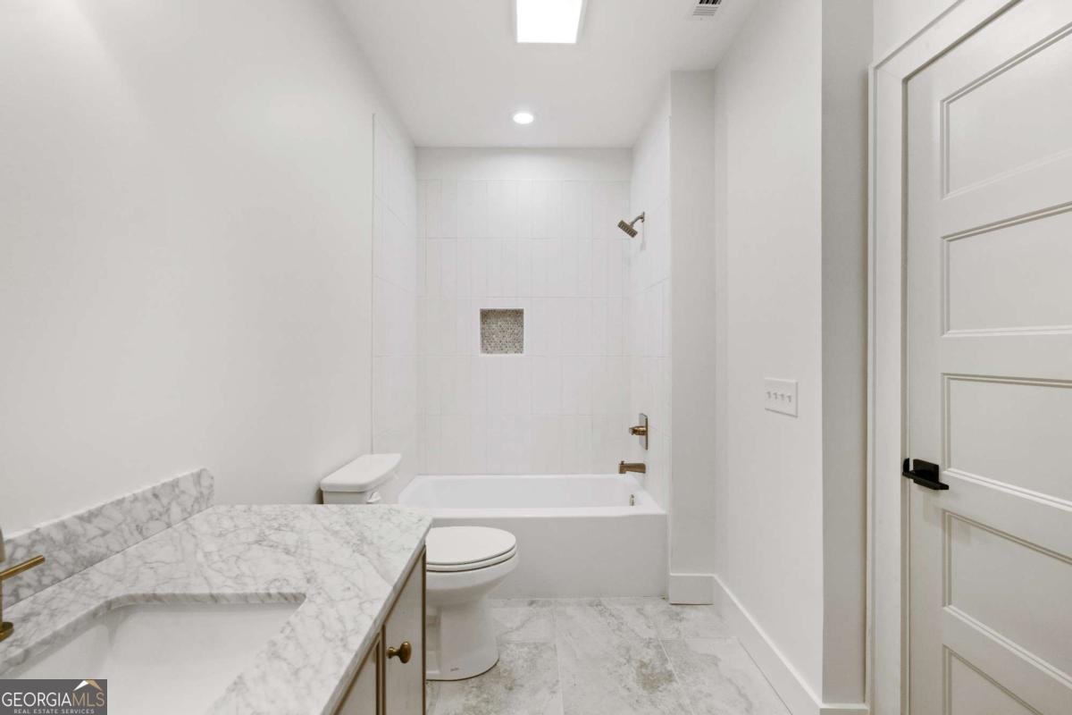 27 Riverview Lane Cherry Log - 38