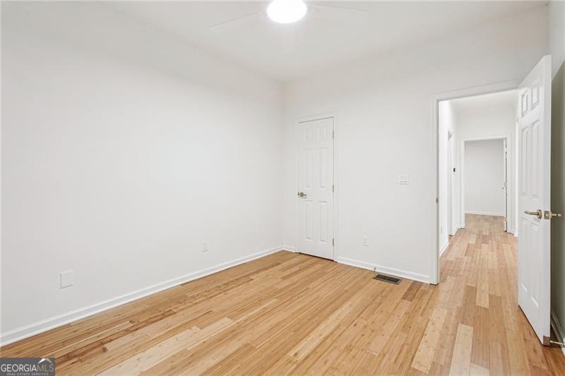 2470 Saint Paul Avenue Atlanta - 17