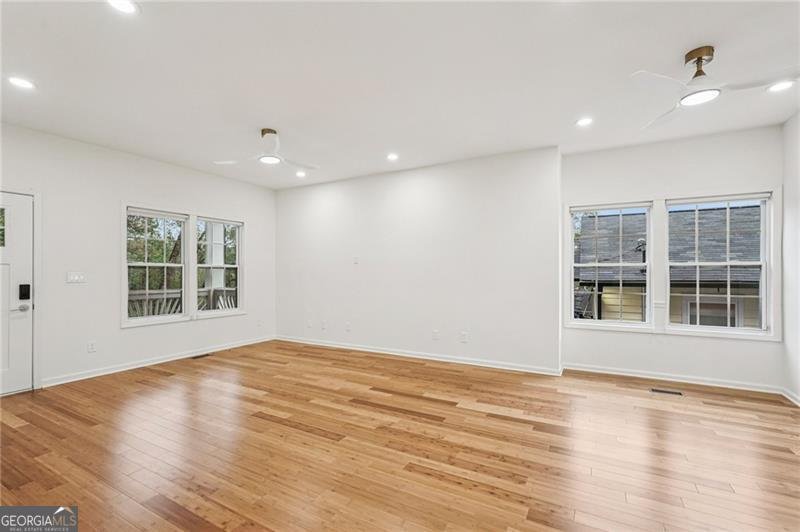 2470 Saint Paul Avenue Atlanta - 4