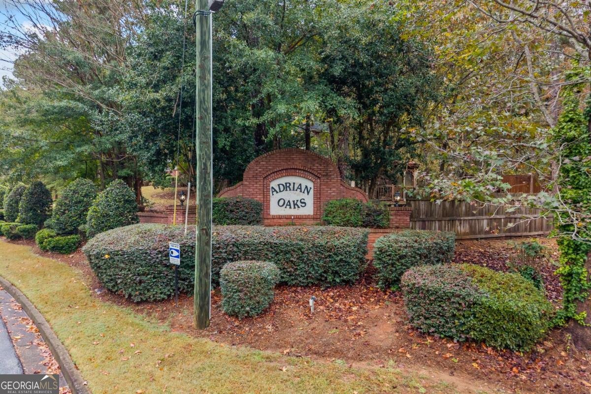 5211 Beechwood Forest Drive Lithonia - 33