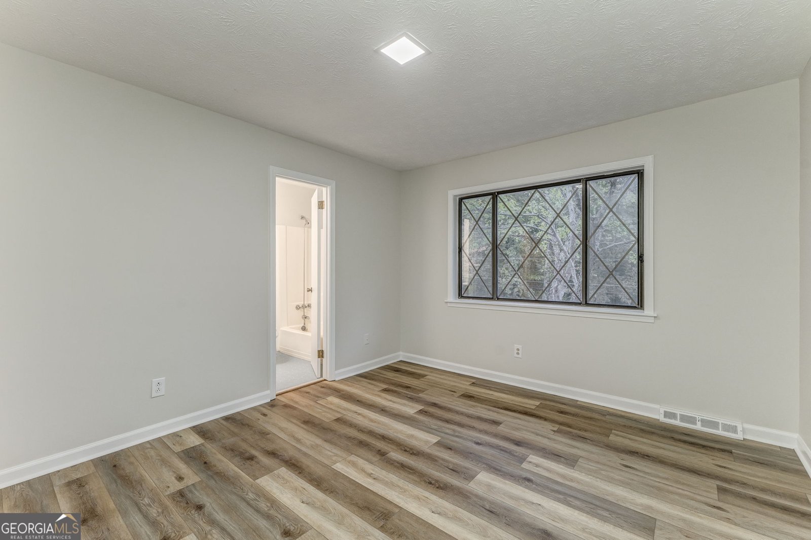 10 Thornwood Drive Rome - 36