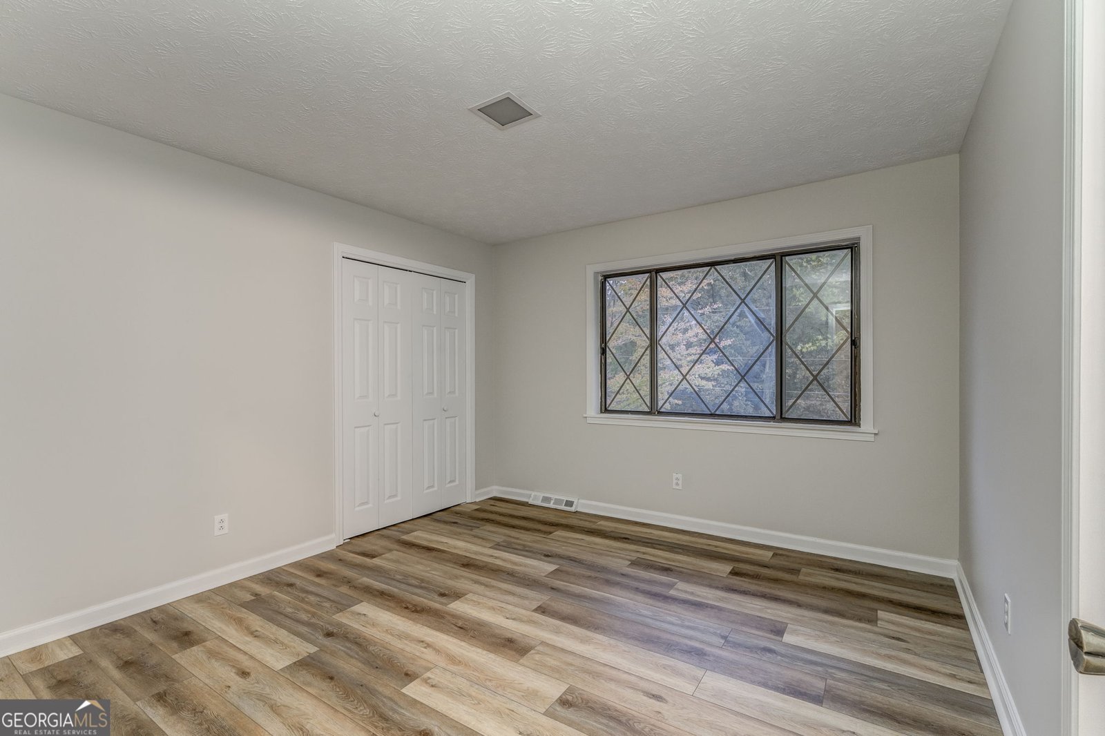 10 Thornwood Drive Rome - 43