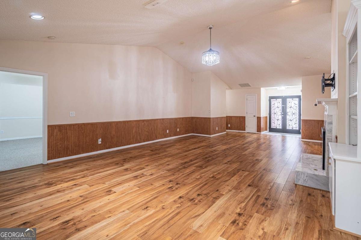 1296 Mandalay Court Lilburn - 12