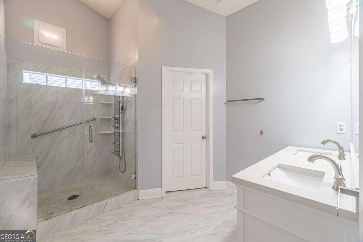 1296 Mandalay Court Lilburn - 15