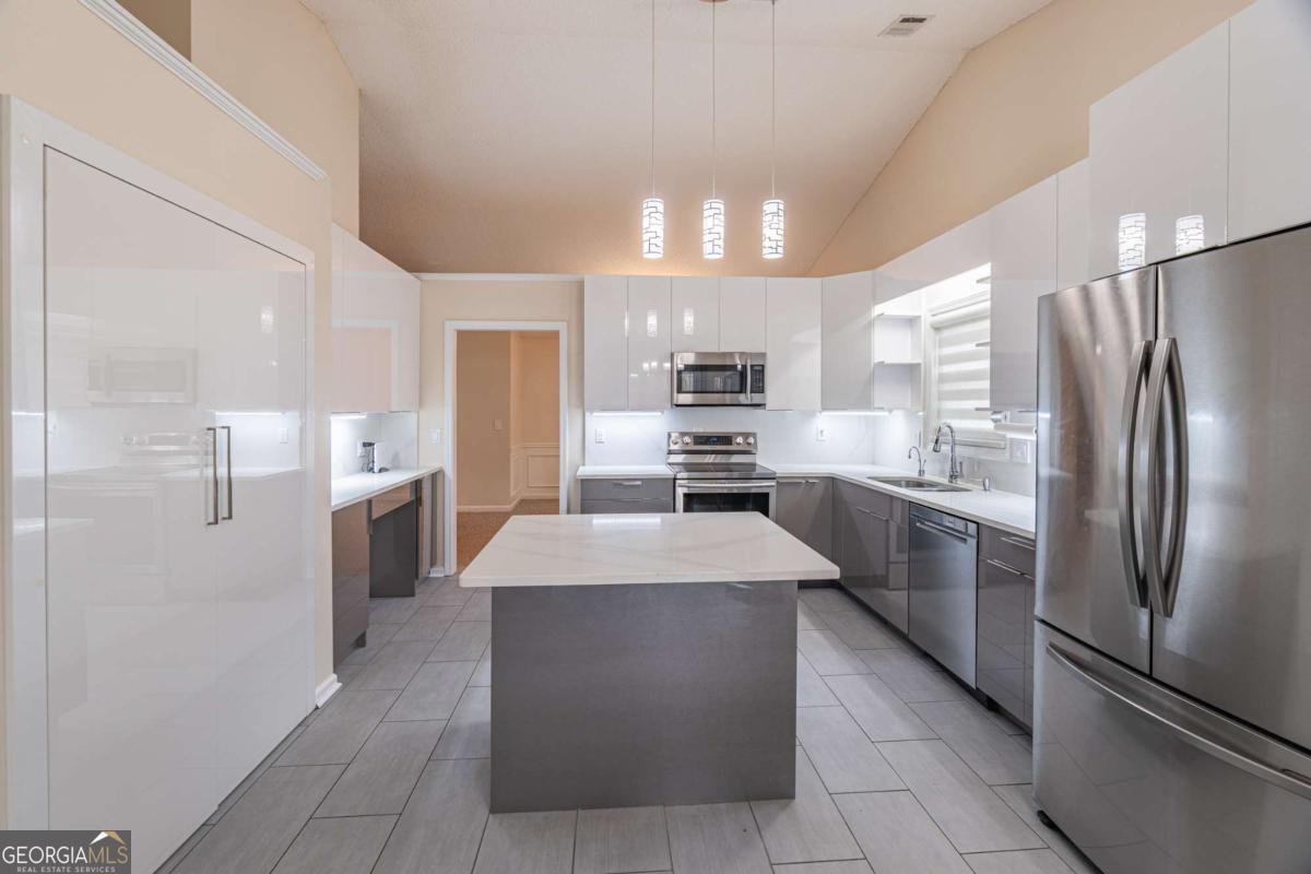 1296 Mandalay Court Lilburn - 2