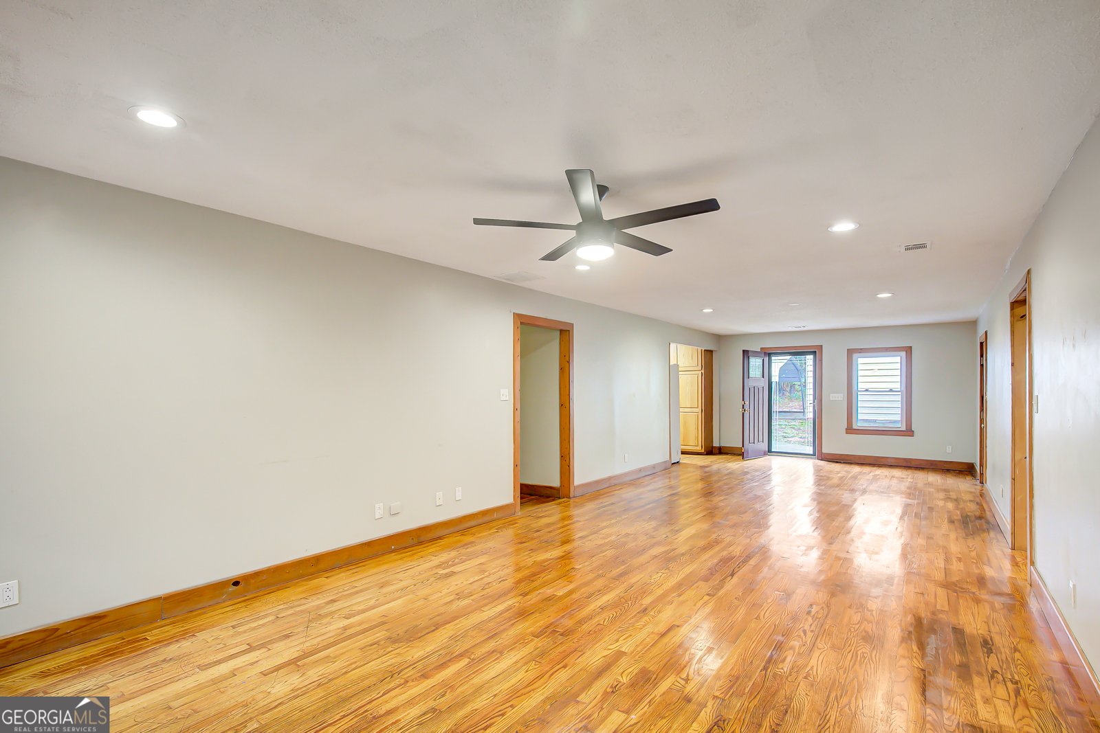 539 Davis Road Fayetteville - 23