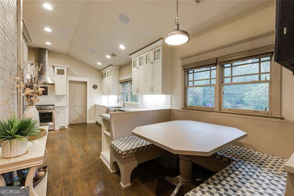 6335 Cherry Tree Lane Sandy Springs - 11