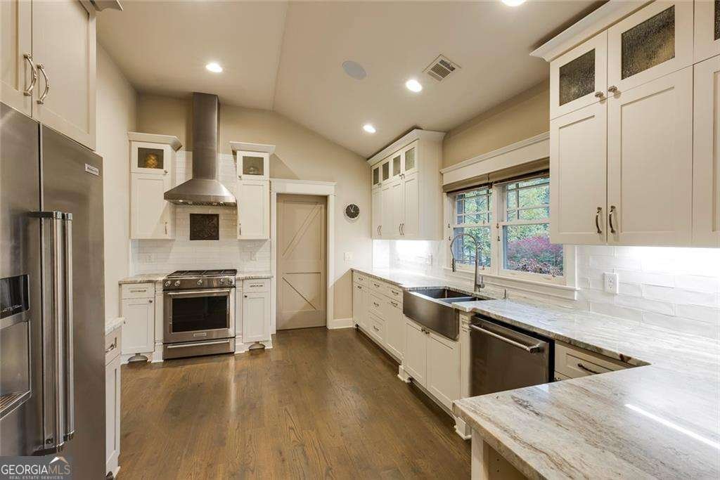 6335 Cherry Tree Lane Sandy Springs - 13