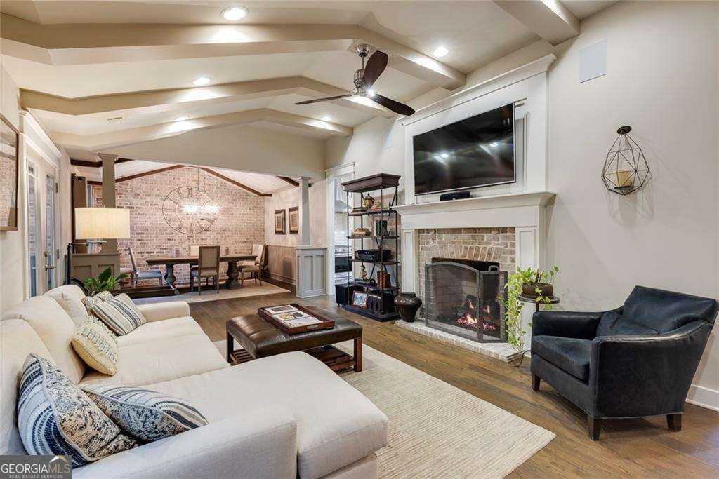 6335 Cherry Tree Lane Sandy Springs - 5