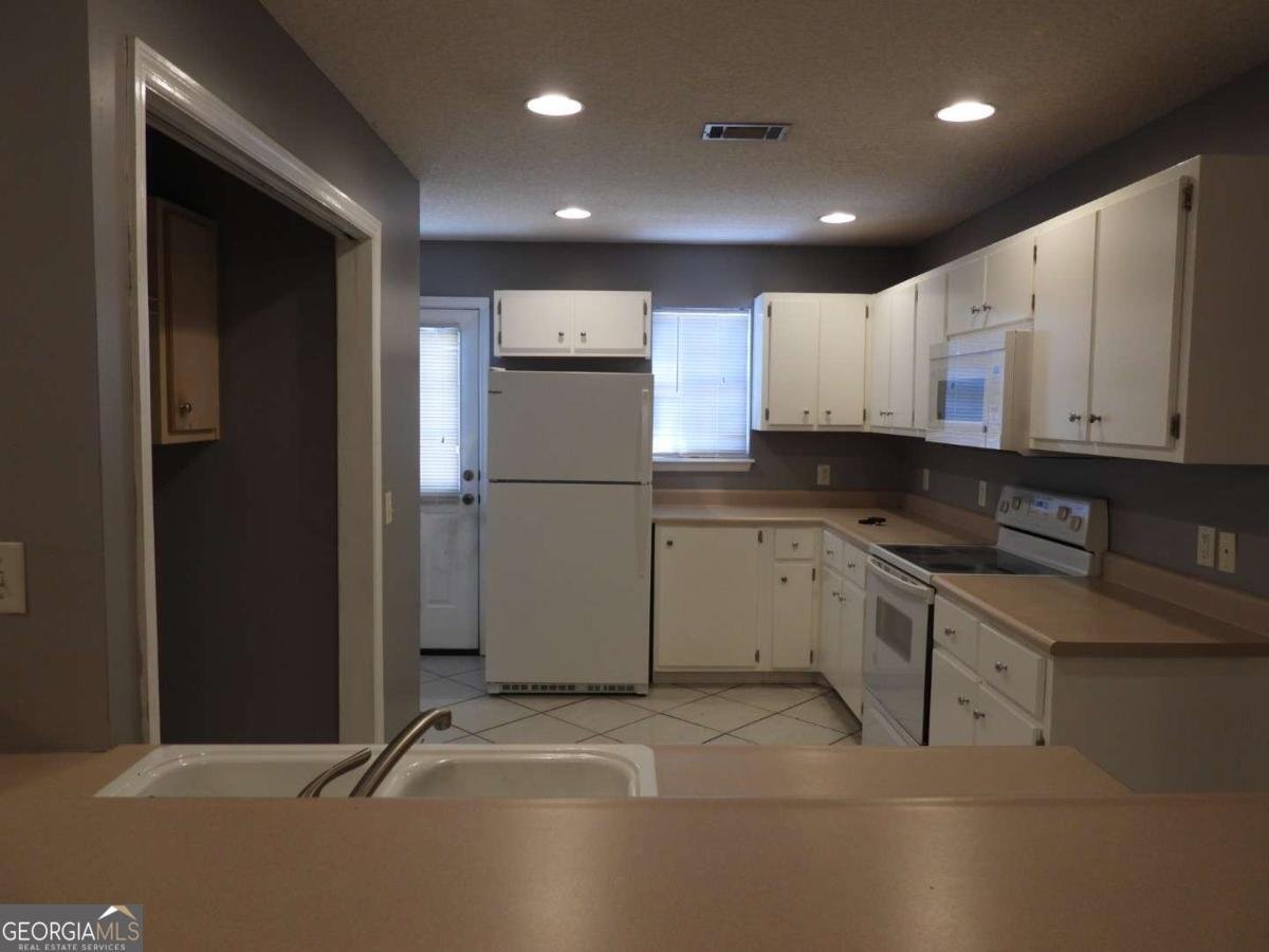 287 & 289 Windridge Drive Brunswick - 6