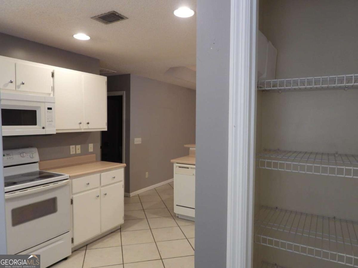 287 & 289 Windridge Drive Brunswick - 7