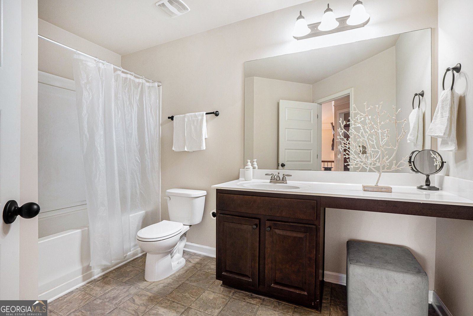 411 Little Carter Cove Loganville - 34