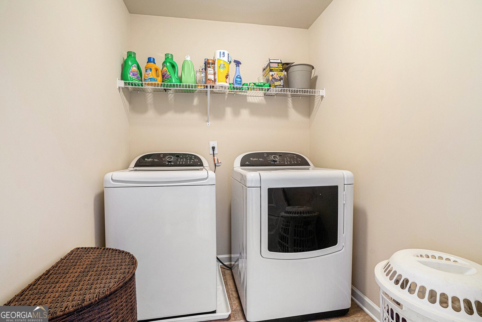 411 Little Carter Cove Loganville - 37