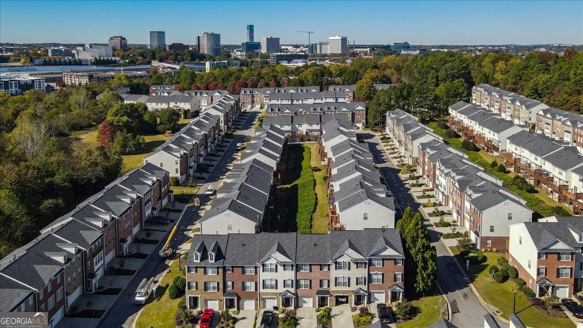 3800 Chattahoochee Summit Drive Atlanta - 27