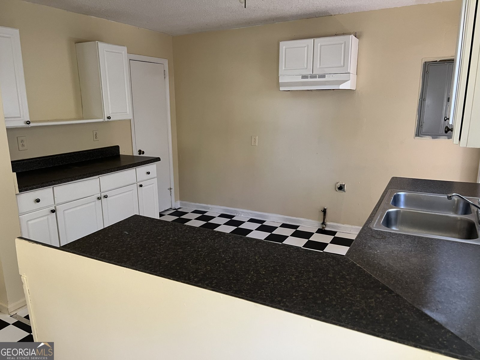 3811 Lyons Street Macon - 2