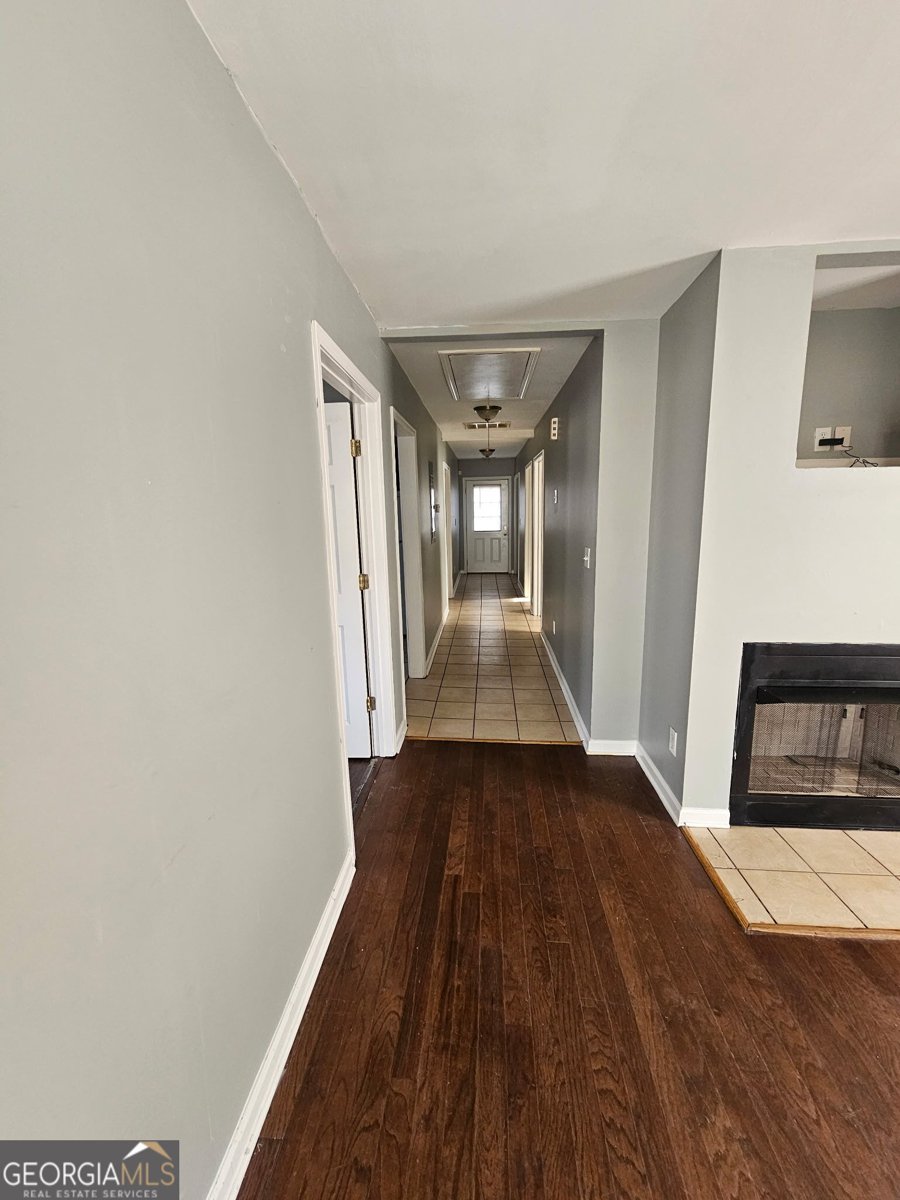 3446 Lee Street East Point - 7