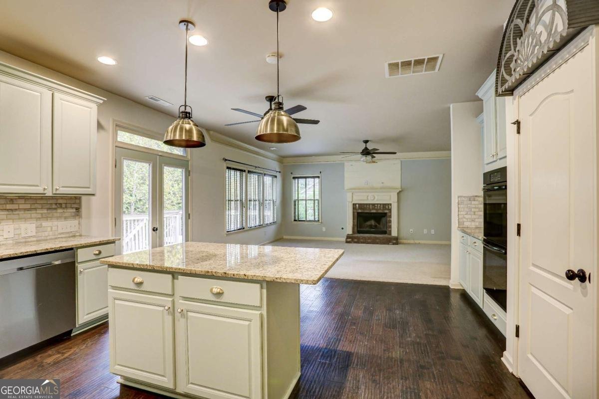 2560 Olney Falls Drive Braselton - 17