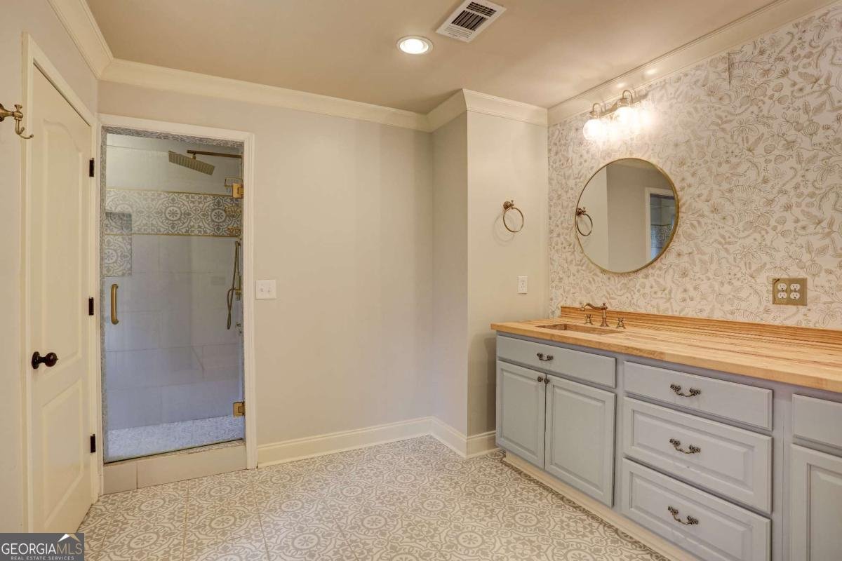 2560 Olney Falls Drive Braselton - 24