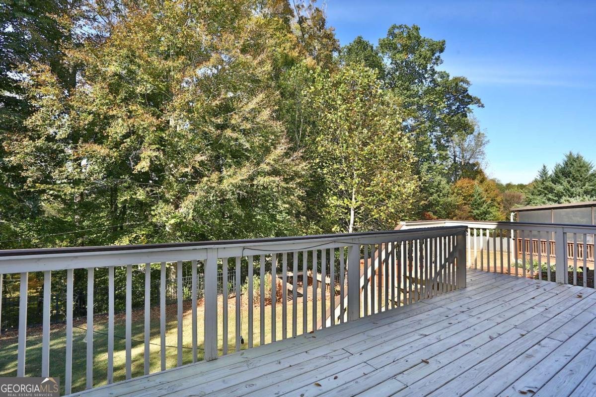 2560 Olney Falls Drive Braselton - 44