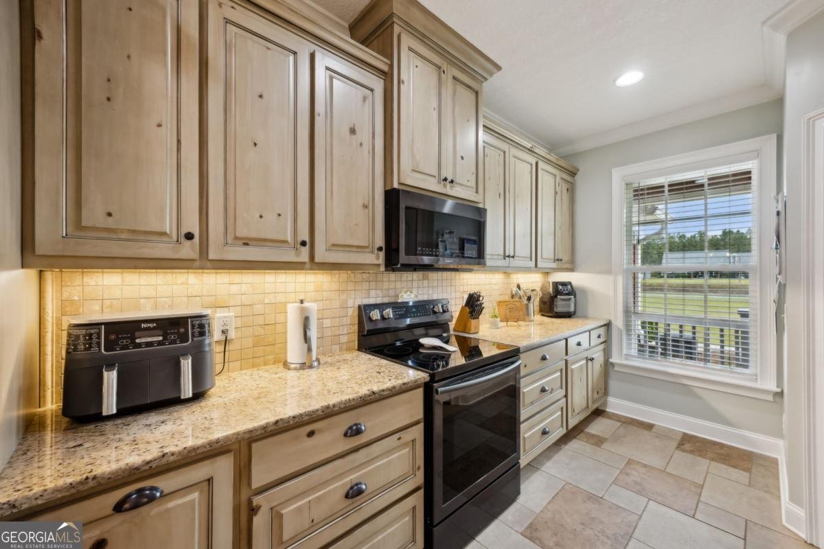 4048 Highway 259 White Oak - 23