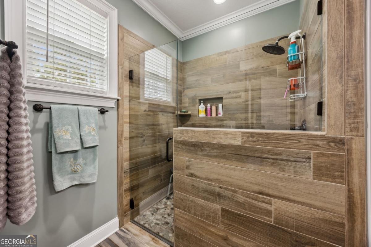 4048 Highway 259 White Oak - 38