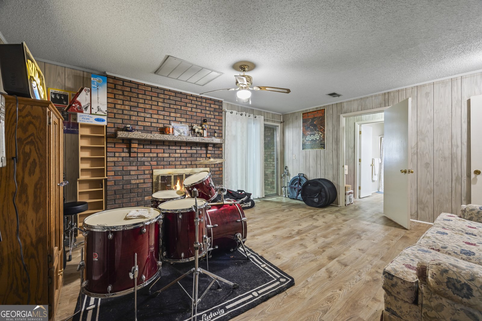 329 Riverbend Drive Royston - 44