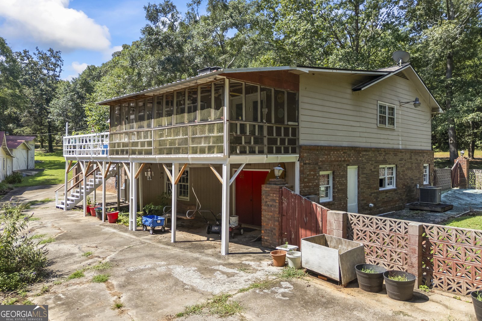 329 Riverbend Drive Royston - 52