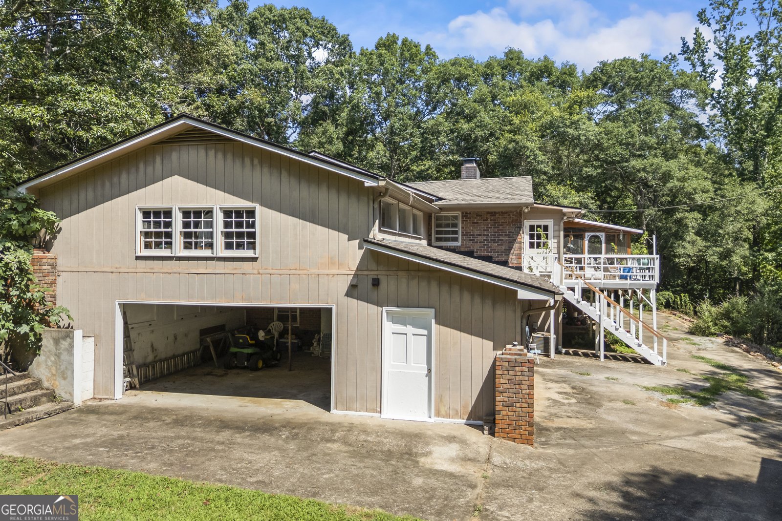 329 Riverbend Drive Royston - 54