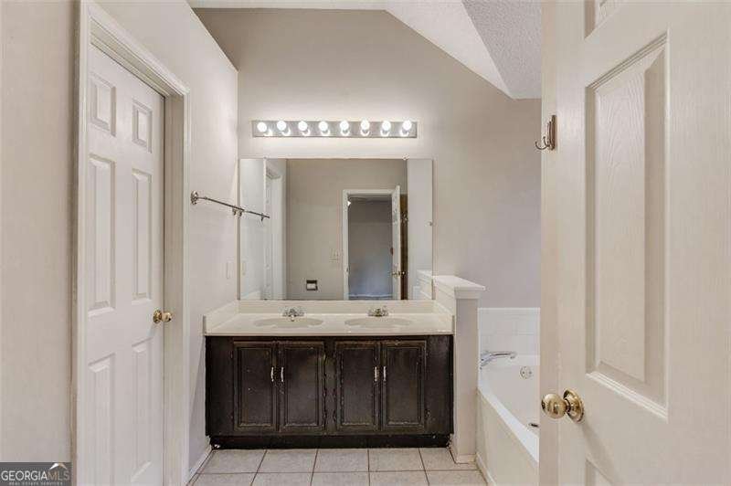 1605 WATERCREST Circle Lawrenceville - 13