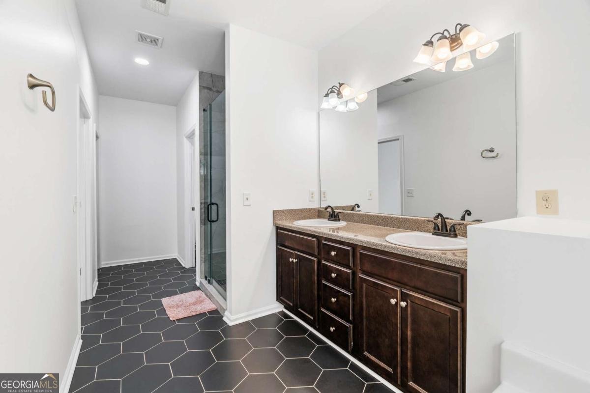 702 Barberry Drive Woodstock - 10