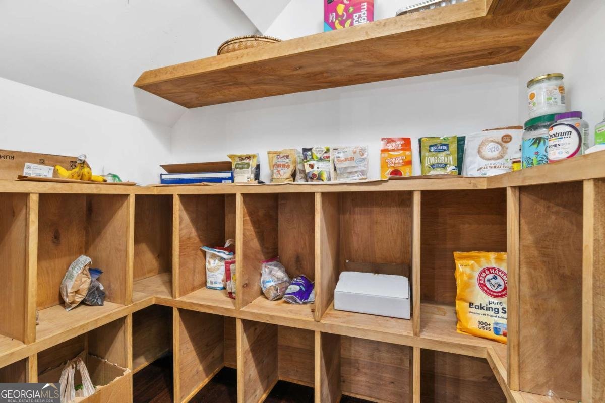 702 Barberry Drive Woodstock - 2