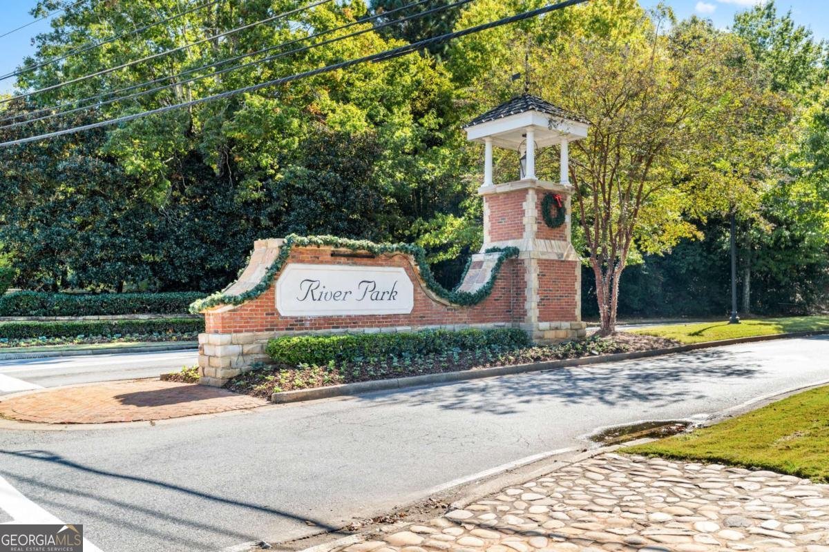 702 Barberry Drive Woodstock - 20