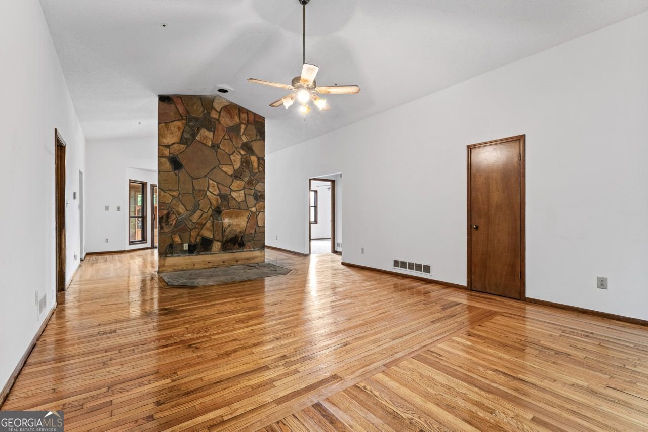 655 Sunset Drive Locust Grove - 4