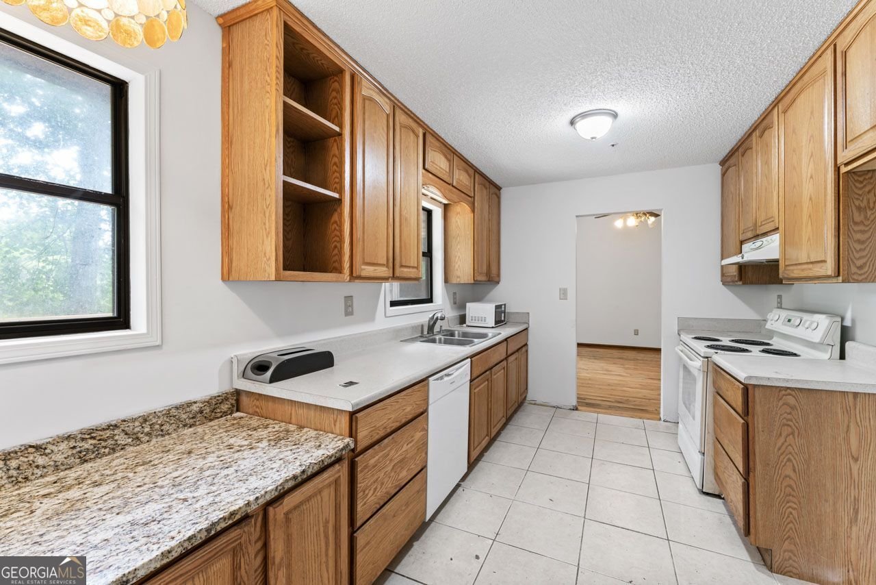 655 Sunset Drive Locust Grove - 8