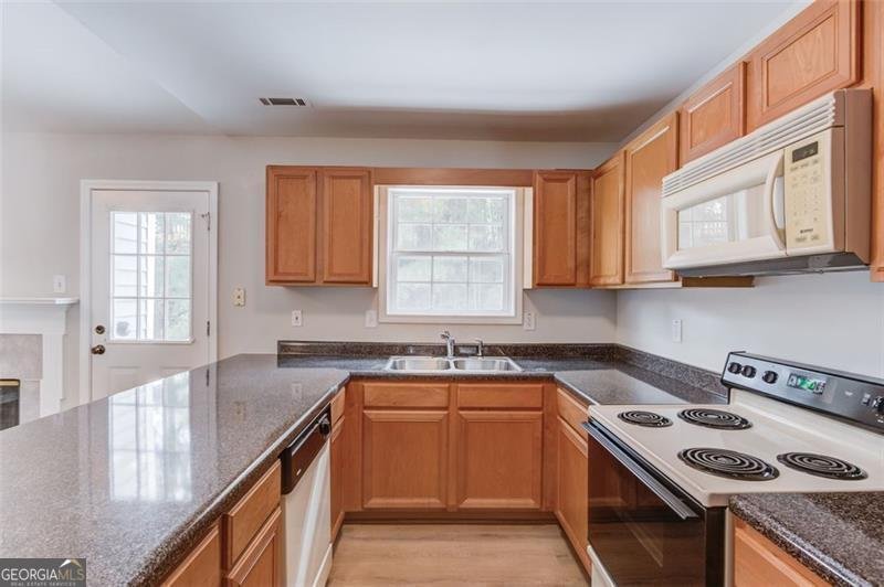 5670 HOLLOW RIDGE Norcross - 11