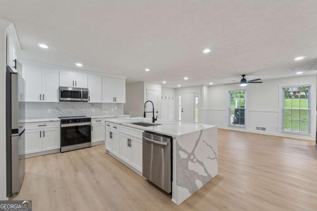 676 Bralorne Drive Stone Mountain - 3