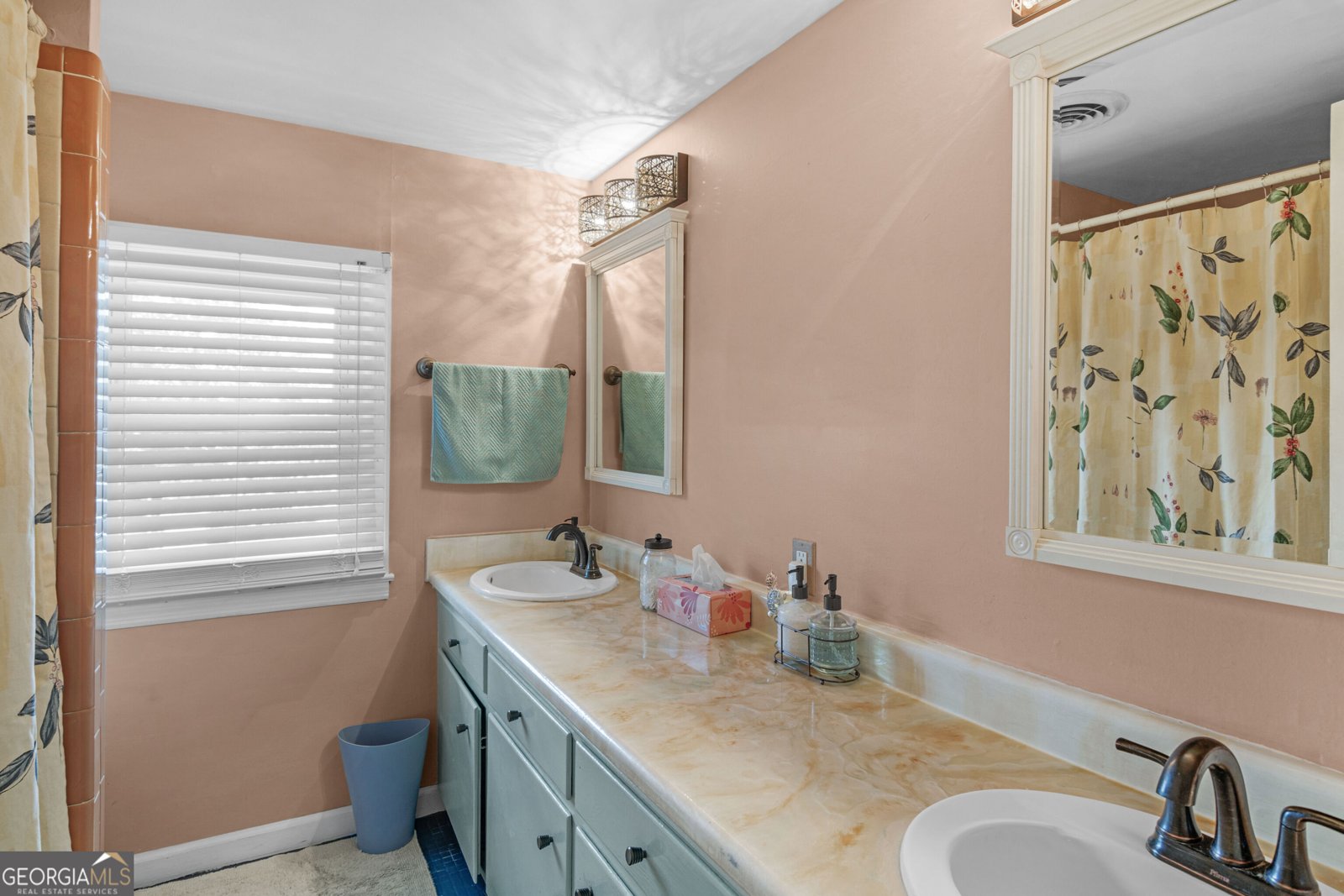 807 City Boulevard Waycross - 23