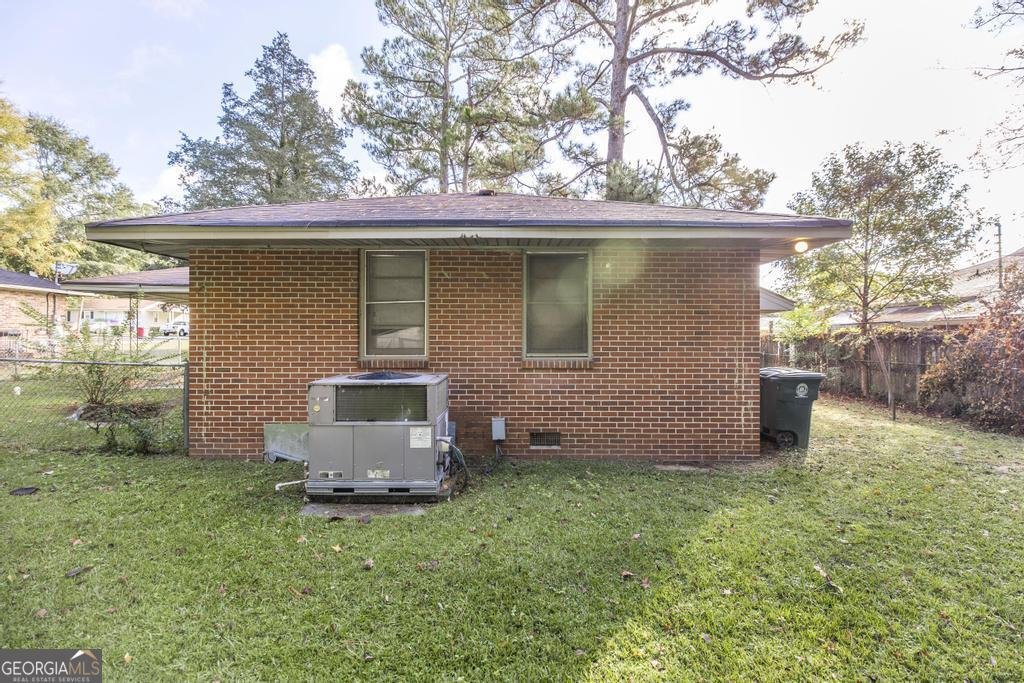 4343 Summerhill Drive Macon - 27